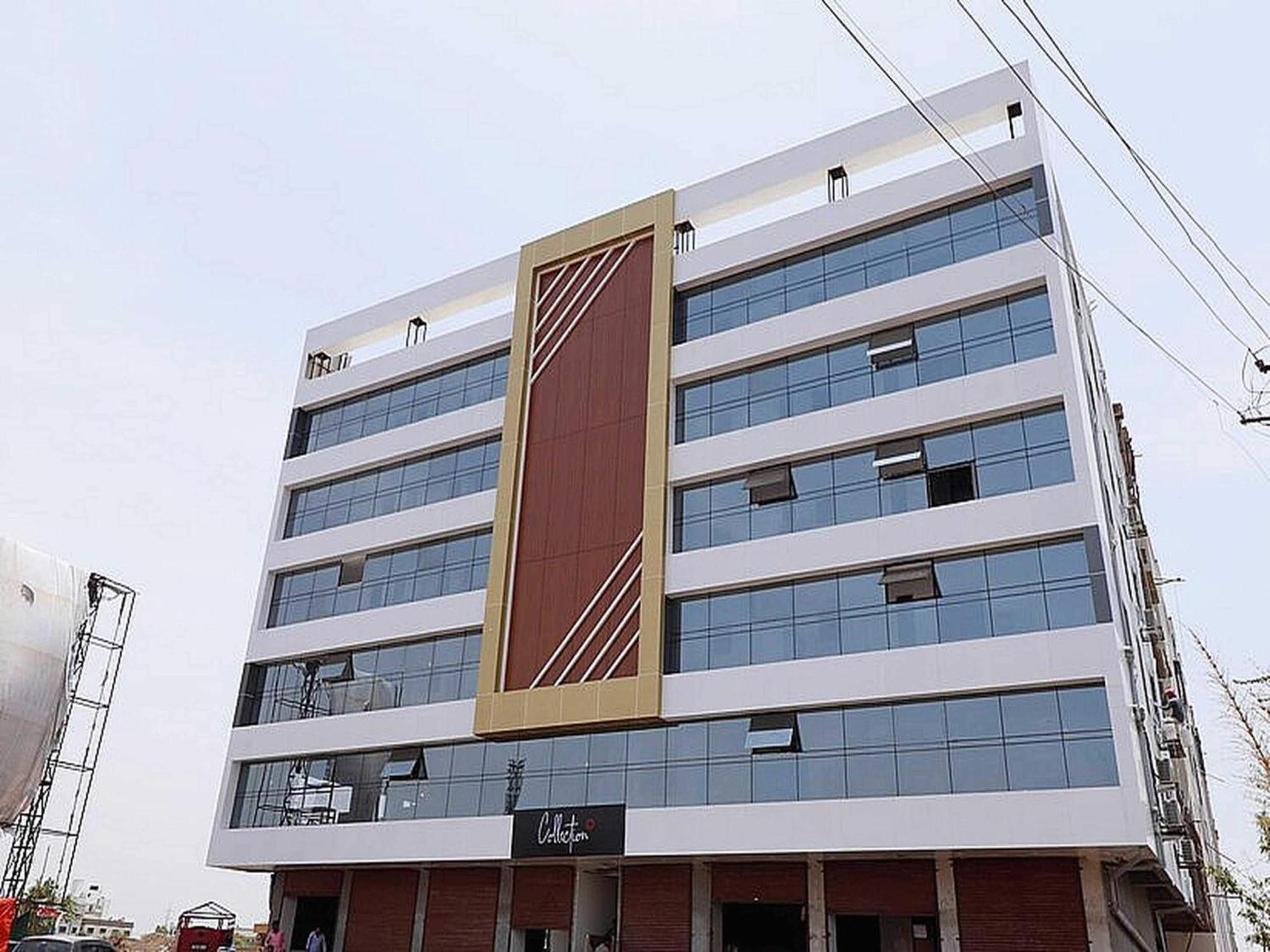 Collection O 81759 Hotel 7 Treats Mundhva Exterior foto