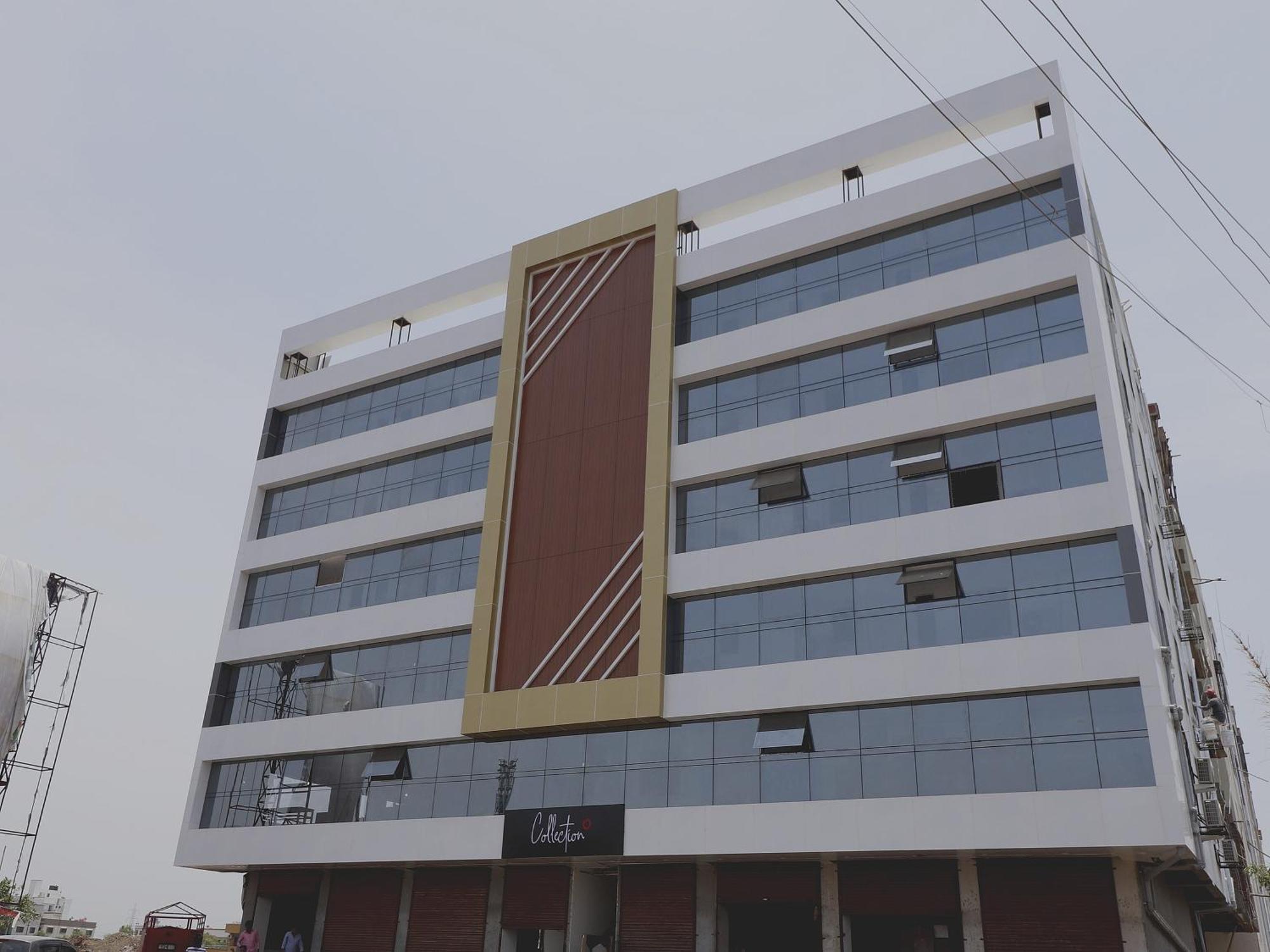 Collection O 81759 Hotel 7 Treats Mundhva Exterior foto